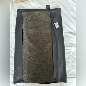 Women Professional MIDI Skirt 💚